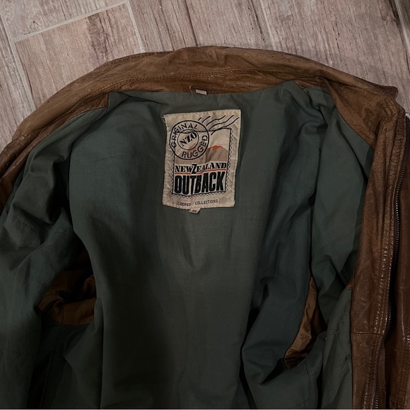 Vintage Y2K brown leather bomber jacket - Picture 11 of 13